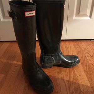 Tall hunter rain boot black gloss size 7